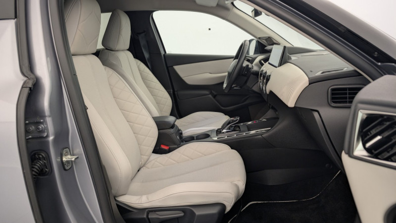 Photo 9 de l'offre de DS DS3 PureTech 130 EAT8 Esprit de Voyage à 21092€ chez Carlyss automobiles Vitré