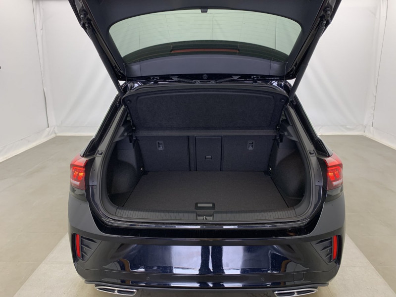 Photo 12 de l'offre de VOLKSWAGEN T-roc 1.5 TSI EVO2 150 Start/Stop DSG7 R-Line Edition à 33598€ chez Carlyss automobiles Vitré