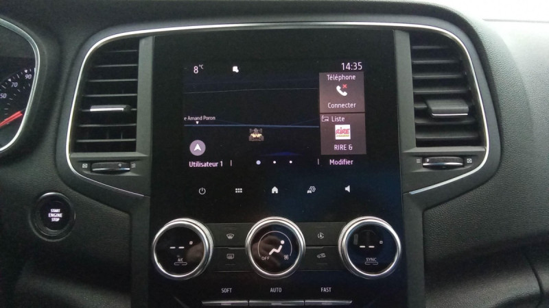 Photo 5 de l'offre de RENAULT Megane IV Berline MÉGANE IV BERLINE BLUE DCI 115 ZEN à 18598€ chez Carlyss automobiles Vitré