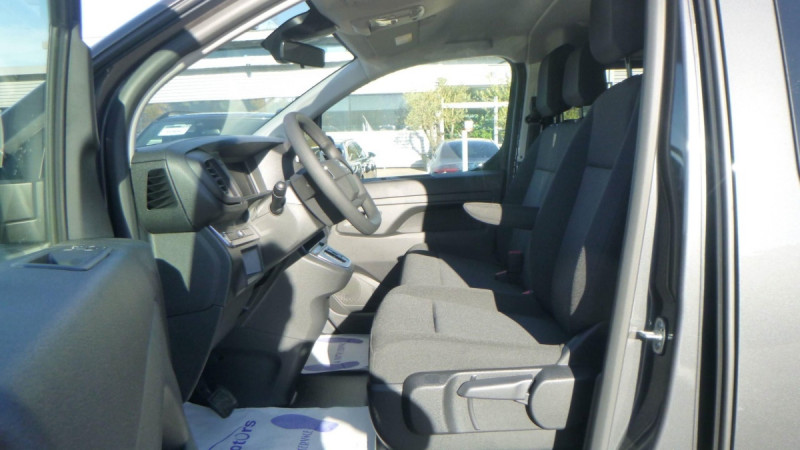 Photo 16 de l'offre de CITROEN Jumpy Cabine Approfondie JUMPY CAB APPROFONDIE M BLUEHDI 180 S&S EAT8 à 40857€ chez Carlyss automobiles Vitré