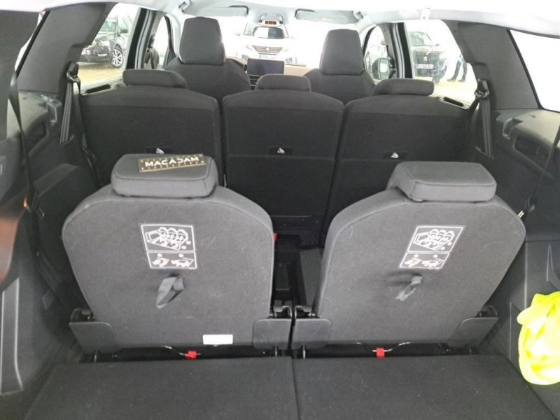 Photo 8 de l'offre de PEUGEOT 5008 PureTech 130ch S&S EAT8 Active Pack à 23198€ chez Carlyss automobiles Vitré