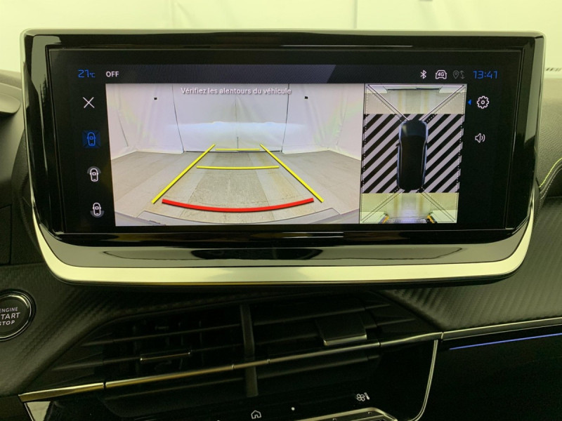 Photo 23 de l'offre de PEUGEOT 2008 Hybrid 145 e-DCS6 GT à 26158€ chez Carlyss automobiles Vitré