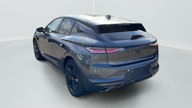Photo 5 de l'offre de DS DS4 PureTech 130 EAT8 Performance Line+ à 22315€ chez Carlyss automobiles Vitré