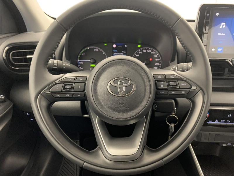Photo 14 de l'offre de TOYOTA YARIS HYBRIDE 116h Dynamic à 19998€ chez Carlyss automobiles Vitré
