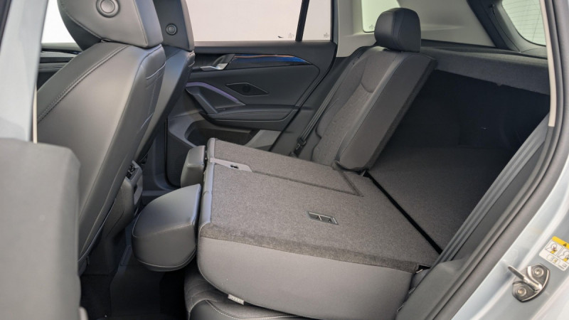 Photo 12 de l'offre de VOLKSWAGEN TIGUAN NOUVEAU 1.5 eTSI 150CV DSG7 LIFE PLUS à 37998€ chez Carlyss automobiles Vitré