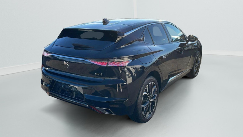 Photo 2 de l'offre de DS DS4 PureTech 130 EAT8 Rivoli à 24276€ chez Carlyss automobiles Vitré