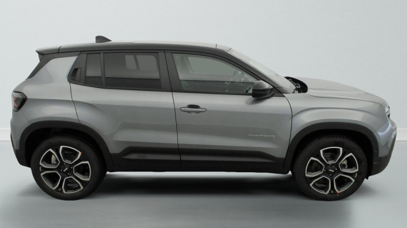 Photo 8 de l'offre de Jeep Avenger 1.2 Turbo T3 110 ch e-Hybrid BVR6 Summit à 27998€ chez Carlyss automobiles Vitré