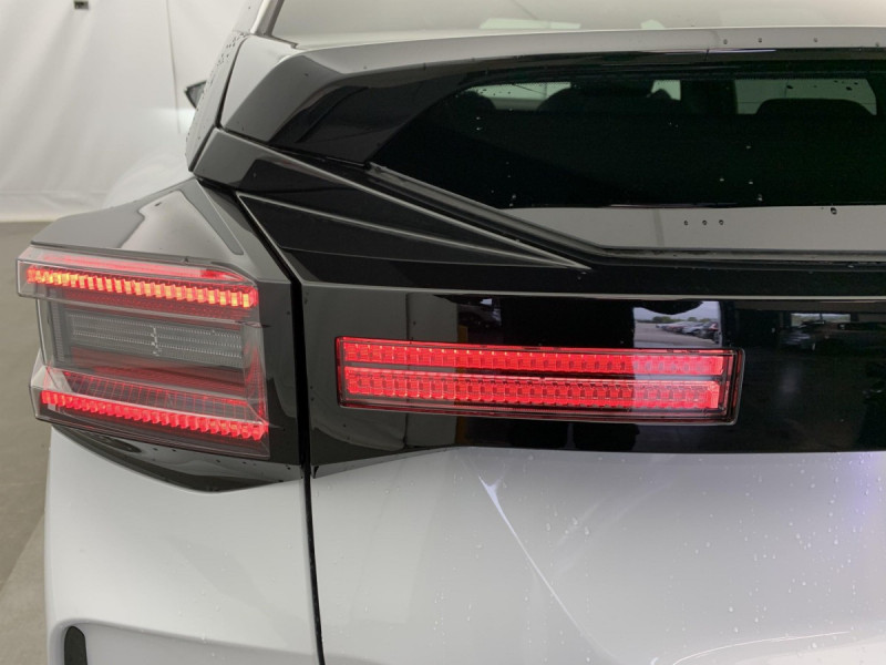 Photo 12 de l'offre de CITROEN C4 Hybride 145 e-DCS6 Max à 22998€ chez Carlyss automobiles Vitré