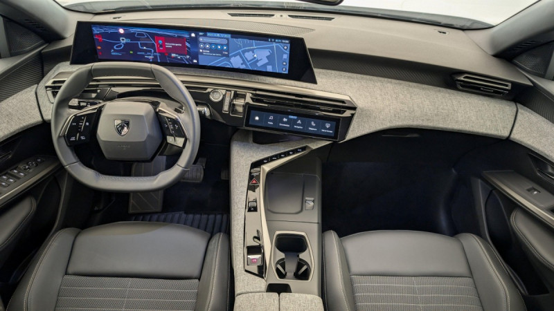 Photo 13 de l'offre de PEUGEOT 3008 NOUVEAU HYBRID 136 E-DCS6 ALLURE à 29379€ chez Carlyss automobiles Vitré