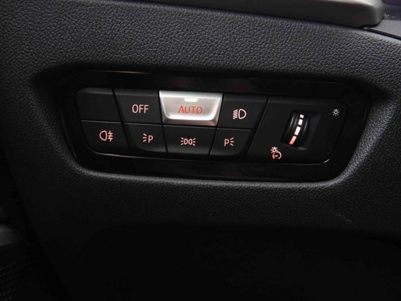 Photo 10 de l'offre de Bmw 3 330e 292 PHEV Touring Sport à 37093€ chez Carlyss automobiles Vitré