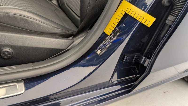 Photo 31 de l'offre de MERCEDES-BENZ CLASSE C 300 e 9G-Tronic Business Line à 36024€ chez Carlyss automobiles Vitré