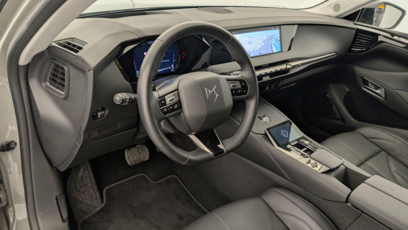 Photo 15 de l'offre de DS DS4 PureTech 130 EAT8 Rivoli à 23723€ chez Carlyss automobiles Vitré
