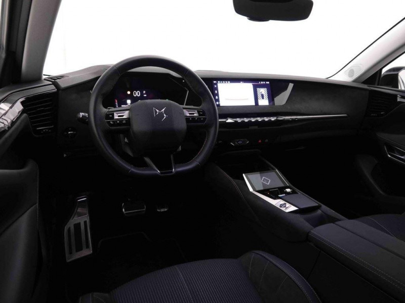 Photo 8 de l'offre de DS DS4 1.2 T 130 EAT8 Performance Line à 26198€ chez Carlyss automobiles Vitré