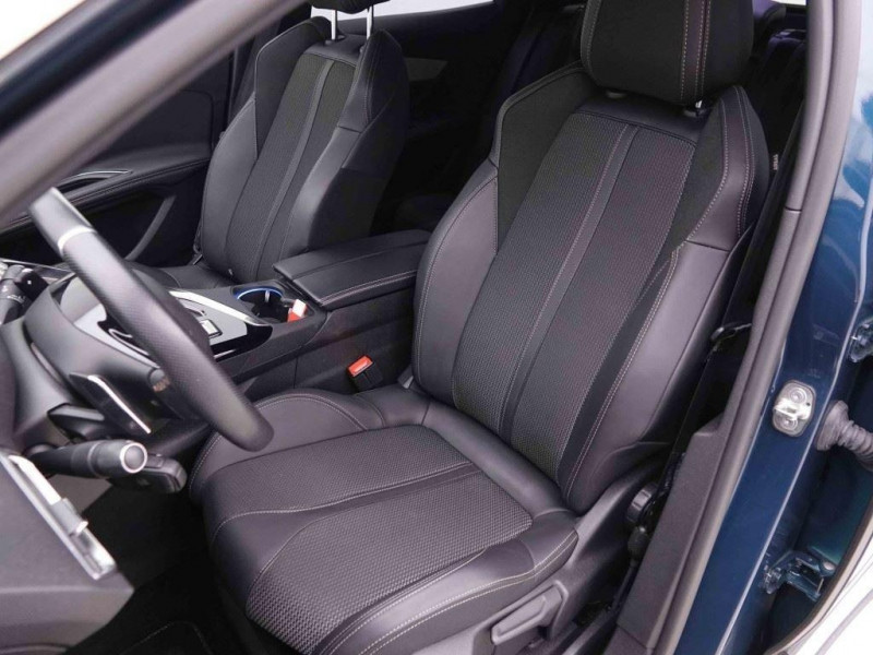 Photo 5 de l'offre de PEUGEOT 3008 1.2 T 130 EAT8 GT-Line à 28577€ chez Carlyss automobiles Vitré