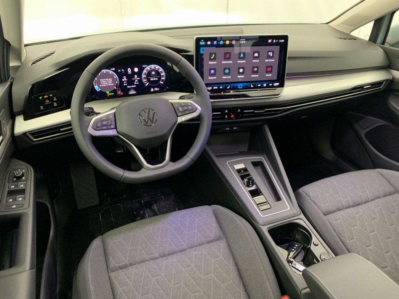 Photo 14 de l'offre de VOLKSWAGEN GOLF 8 1.5 ETSI EVO2 150 DSG7 LIFE PLUS à 30598€ chez Carlyss automobiles Vitré
