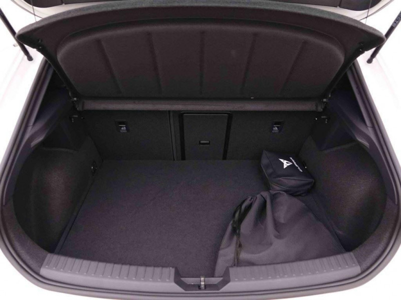 Photo 5 de l'offre de Cupra LEON 1.4 TSi 204 PHEV DSG à 26998€ chez Carlyss automobiles Vitré