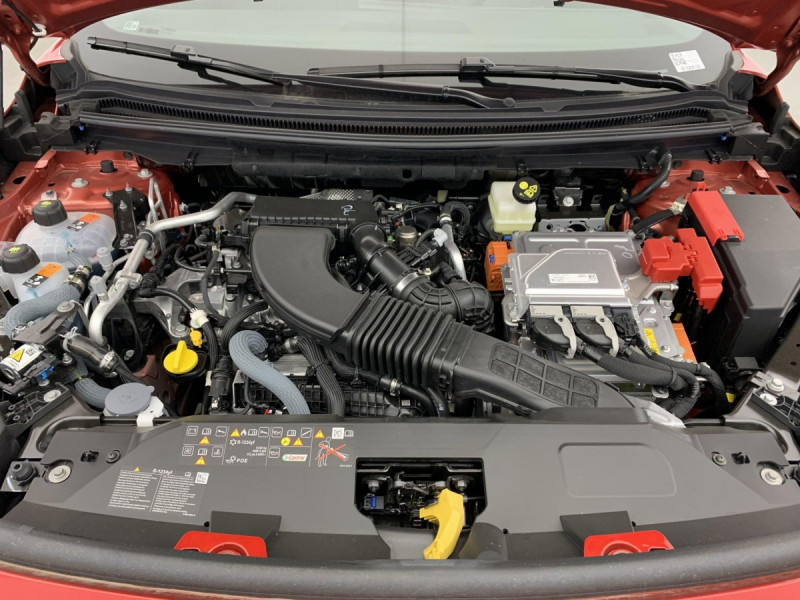 Photo 22 de l'offre de Renault AUSTRAL NOUVEAU FULL HYBRID E-TECH 200 CH EVOLUTION à 31998€ chez Carlyss automobiles Vitré