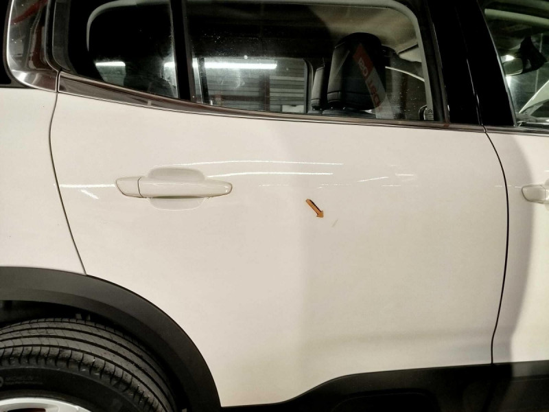 Photo 10 de l'offre de CITROEN C5 Aircross C5 Aircross PureTech 130 S&S EAT8 Feel à 20198€ chez Carlyss automobiles Vitré