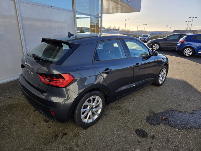 Photo 4 de l'offre de AUDI A1 Sportback (2) 1.0 TFSI 95 Design à 15990€ chez Carlyss automobiles Vitré
