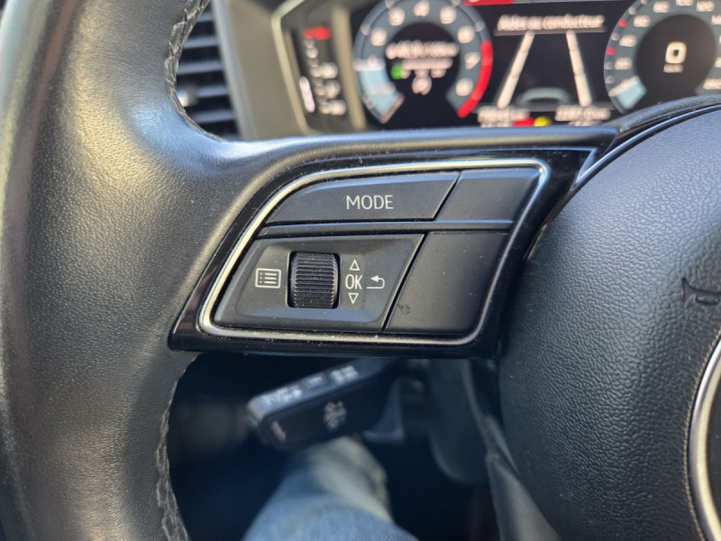 Photo 18 de l'offre de AUDI A1 Sportback (2) 1.0 TFSI 95 Design à 15990€ chez Carlyss automobiles Vitré