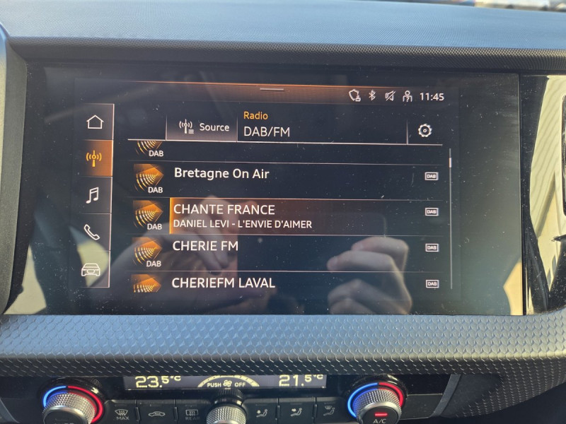 Photo 10 de l'offre de AUDI A1 Sportback (2) 1.0 TFSI 95 Design à 15990€ chez Carlyss automobiles Vitré