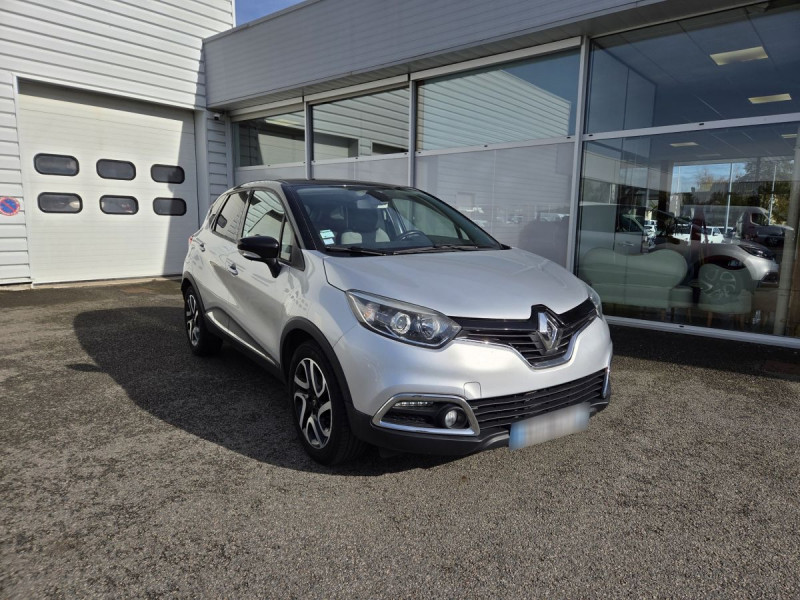 Photo 1 de l'offre de RENAULT Captur Intens Energy TCe 90 eco2 à 10490€ chez Carlyss automobiles Vitré