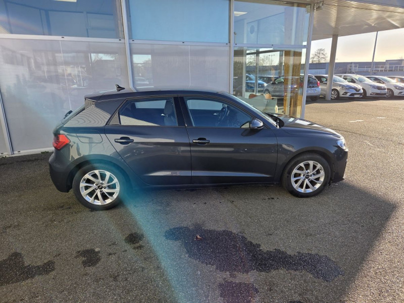 Photo 5 de l'offre de AUDI A1 Sportback (2) 1.0 TFSI 95 Design à 15990€ chez Carlyss automobiles Vitré
