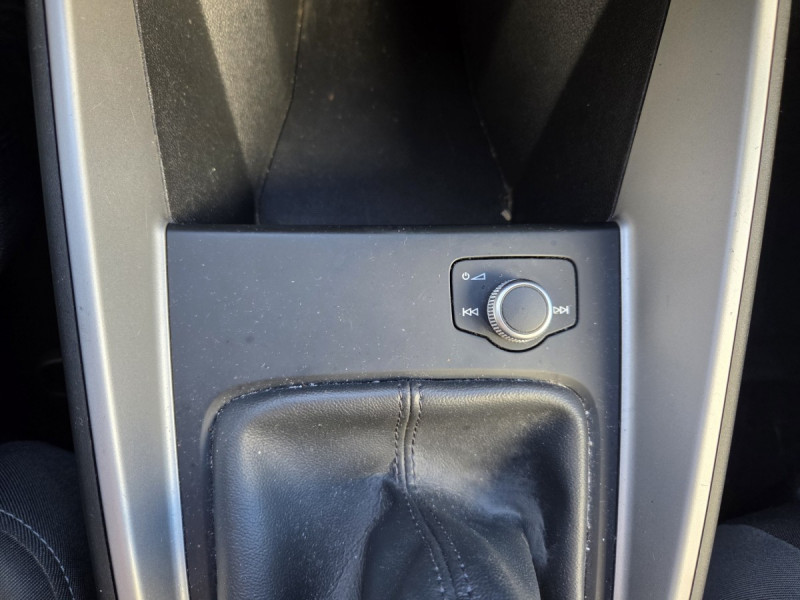 Photo 16 de l'offre de AUDI A1 Sportback (2) 1.0 TFSI 95 Design à 15990€ chez Carlyss automobiles Vitré