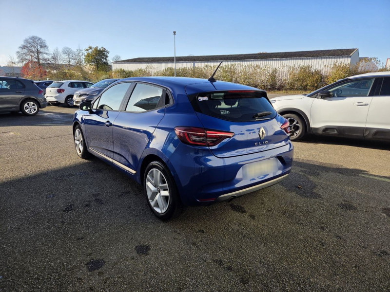 Photo 4 de l'offre de RENAULT Clio (5) Business Blue dCi 85 à 11490€ chez Carlyss automobiles Vitré