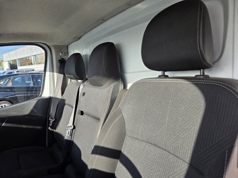 Photo 7 de l'offre de Renault Trafic (3) 12325 euros HT NV FG GCF L1H1 1000 dCi 120 à 14790€ chez Carlyss automobiles Vitré