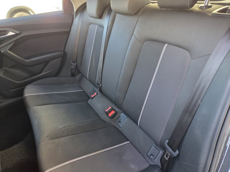 Photo 8 de l'offre de AUDI A1 Sportback (2) 1.0 TFSI 95 Design à 15990€ chez Carlyss automobiles Vitré