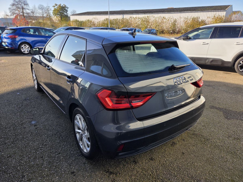 Photo 3 de l'offre de AUDI A1 Sportback (2) 1.0 TFSI 95 Design à 15990€ chez Carlyss automobiles Vitré