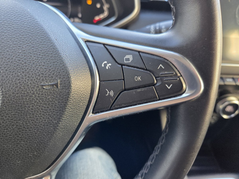 Photo 20 de l'offre de RENAULT Clio (5) Business E-TECH 140 -21 à 13490€ chez Carlyss automobiles Vitré