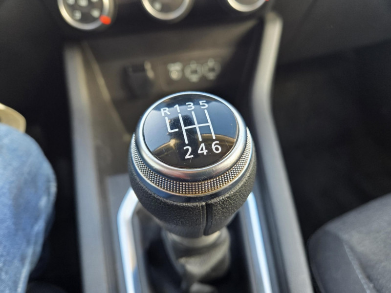 Photo 14 de l'offre de RENAULT Clio (5) Business Blue dCi 85 à 11490€ chez Carlyss automobiles Vitré