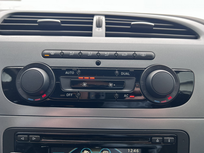 Photo 21 de l'offre de Seat Leon (2) 1.2 TSI 105 ECOMOTIVE STYLE COPA à 9990€ chez Carlyss automobiles Vitré