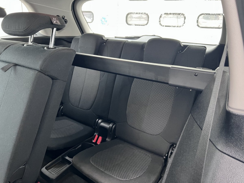 Photo 8 de l'offre de BMW Série 2 Gran Tourer 216d Business Design DKG7 à 17490€ chez Carlyss automobiles Vitré