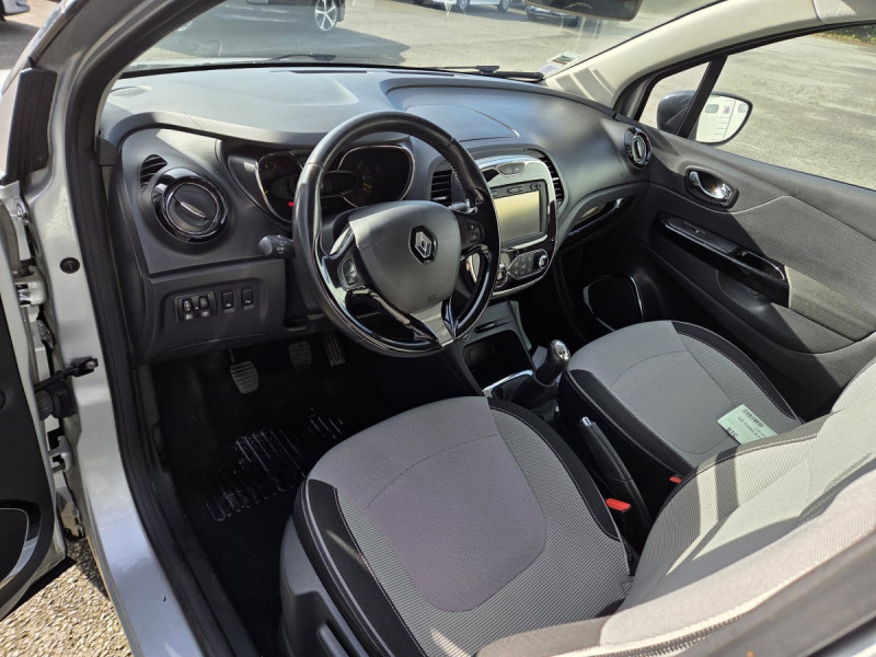 Photo 8 de l'offre de RENAULT Captur Intens Energy TCe 90 eco2 à 10490€ chez Carlyss automobiles Vitré