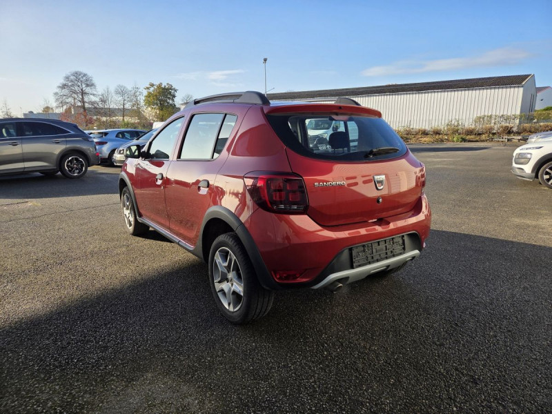 Photo 4 de l'offre de Dacia Sandero (2) Stepway Ambiance TCe 90 E6 à 8490€ chez Carlyss automobiles Vitré