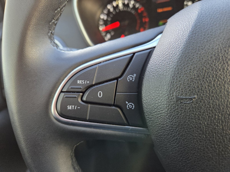 Photo 15 de l'offre de Renault Mégane Berline (4) Business TCe 115 FAP -21N à 15990€ chez Carlyss automobiles Vitré