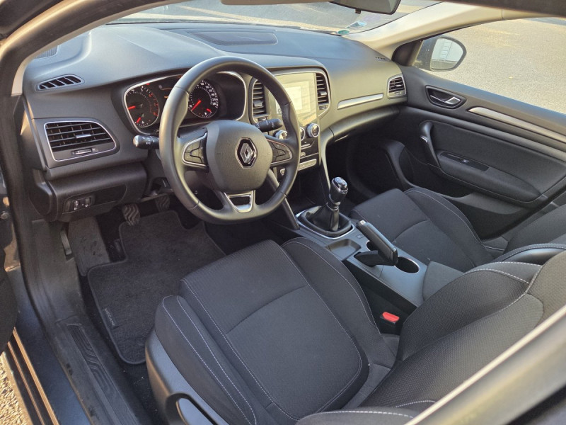 Photo 6 de l'offre de Renault Mégane Berline (4) Business TCe 115 FAP -21N à 15990€ chez Carlyss automobiles Vitré