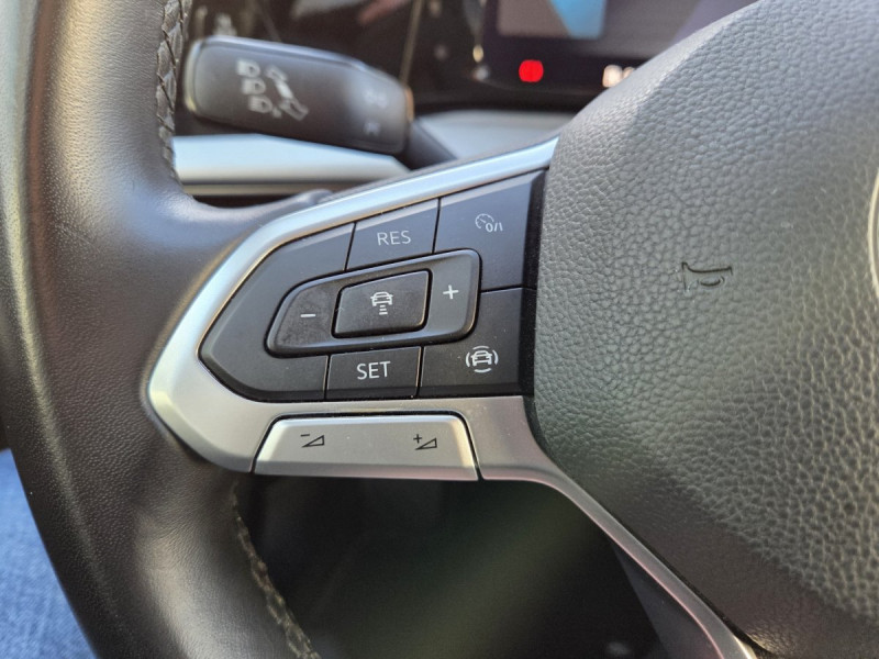 Photo 19 de l'offre de Volkswagen Golf (8) 1.0 TSI OPF 110 BVM6 Life Busi à 17990€ chez Carlyss automobiles Vitré