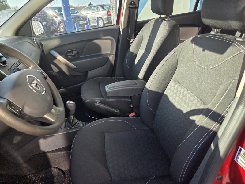 Photo 7 de l'offre de Dacia Sandero (2) Ambiance TCe 90 E6 à 9990€ chez Carlyss automobiles Vitré