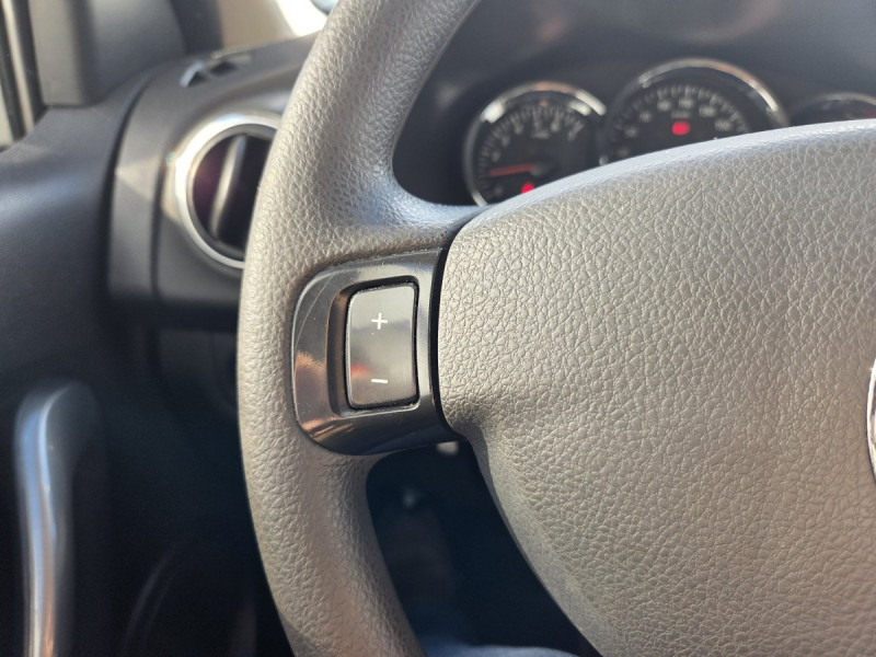 Photo 11 de l'offre de Dacia Sandero (2) Ambiance TCe 90 E6 à 9990€ chez Carlyss automobiles Vitré