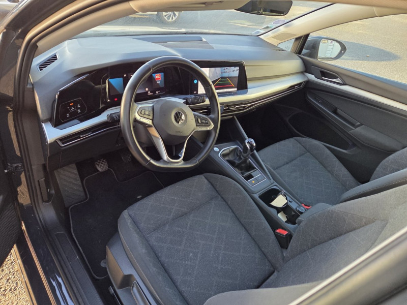 Photo 6 de l'offre de Volkswagen Golf (8) 1.0 TSI OPF 110 BVM6 Life Busi à 17990€ chez Carlyss automobiles Vitré