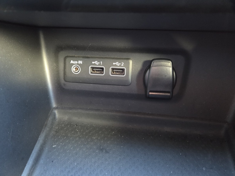 Photo 13 de l'offre de Renault Mégane Berline (4) Business TCe 115 FAP -21N à 15990€ chez Carlyss automobiles Vitré