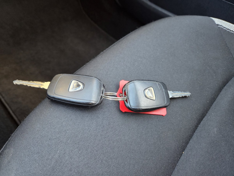 Photo 13 de l'offre de Dacia Sandero (2) Stepway Ambiance TCe 90 E6 à 8490€ chez Carlyss automobiles Vitré