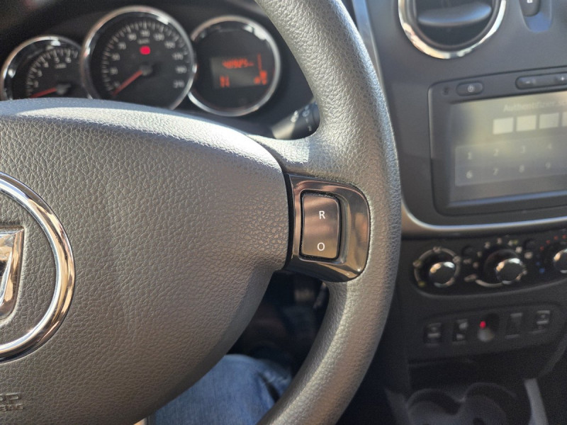 Photo 12 de l'offre de Dacia Sandero (2) Ambiance TCe 90 E6 à 9990€ chez Carlyss automobiles Vitré