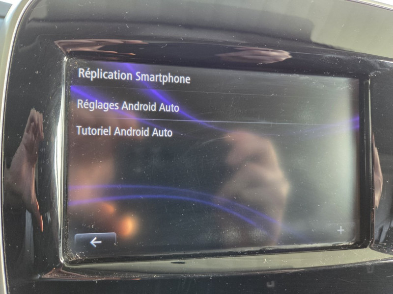 Photo 12 de l'offre de Renault Trafic (3) 18325 euros HT FG GCF L1H1 1200 Energy dCi 145 EDC à 21990€ chez Carlyss automobiles Vitré