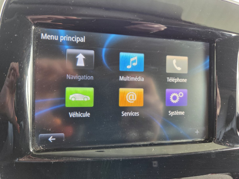 Photo 10 de l'offre de Renault Trafic (3) 18325 euros HT FG GCF L1H1 1200 Energy dCi 145 EDC à 21990€ chez Carlyss automobiles Vitré