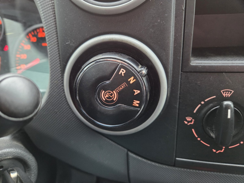 Photo 12 de l'offre de Citroën Berlingo (2) 10408 euros HT BlueHDi 100 S&S ETG6 Club M à 12490€ chez Carlyss automobiles Vitré